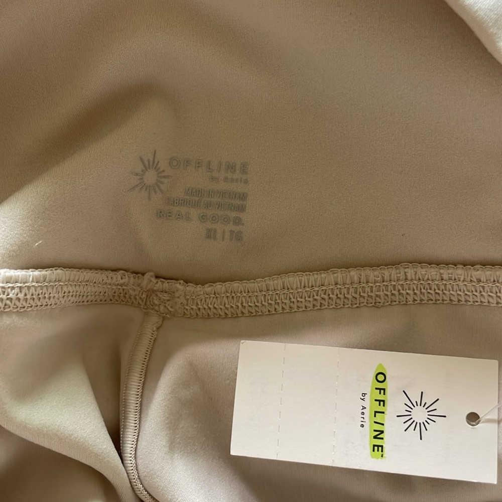 NWT OFFLINE By Aerie Real Me Pleated Flowy Short Tan XL - Picture 6 of 6